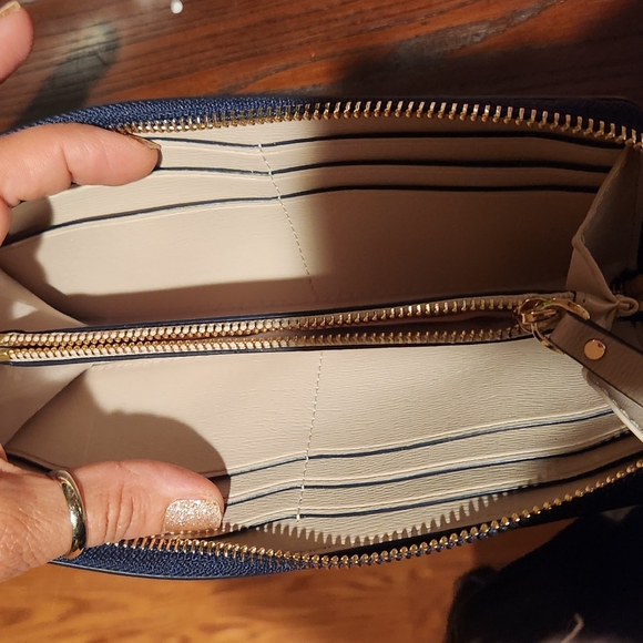 Kate Spade Marqaux Slim Continental Wallet - Picture 2 of 6